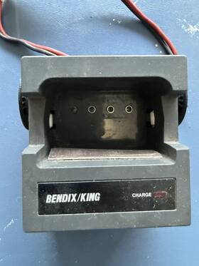 Bendix King Laa340 Laa 340 Radio Vehicle Trickle Battery Charger Bk