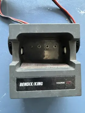 Laa340 Bendix King Laa 340 Radio Vehicle Trickle Battery Charger Bk
