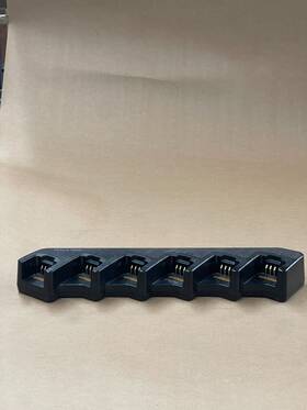 Hytera Hyt-mca08 6 Unit Battery Mca08 Charger - Pd405 Pd415 Pd505 Pd505lf Pd565 See List