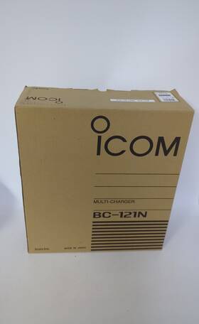 Icom 731797810618 Multi Charger Bc-121n
