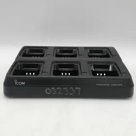 Ad-122 Icom Bc-197 Used Multi-charger Base With Adapters Read B