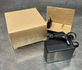 Bc-123 Icom Bc-213 W/bc-123 Bc242 Ac Adapter With Us And Eu Adatpters Nos Surplus