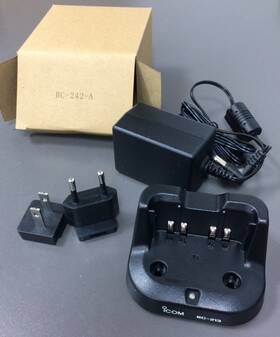 Icom Bc-242 New... Bc-213 Rapid Desktop Charger And Ac Plug Bc-242-a