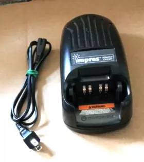 3051mkn0108yg Motorola Impress Adaptive Charger -