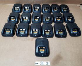 Motorola 5m19 Lot Of 19 Pmpn4137a Impres Single-unit Battery Chargers I