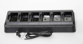 Motorola Aak44x501 Vertex Standard Vac-6058 6-unit Multi Rapid Charger