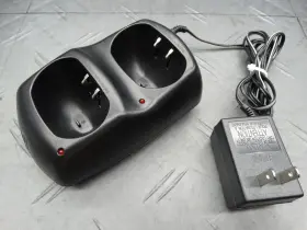 Kebt-086 Motorola 2-slot Battery Charging Station Dock Power Adapter