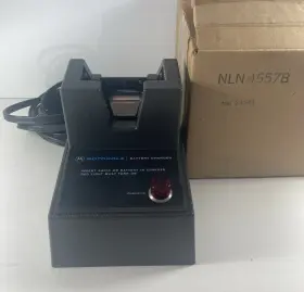 Nln4557b Motorola Mt500 Slimline Standard Charger 1989 Nos Nib