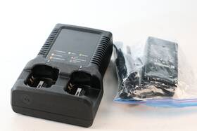 Motorola Nntn7586a Impres Dual Unit Apx Series Charger