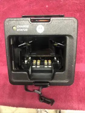 Nntn7617c Motorola Vehicle Charger With Bracket And Wires Ht750 Ht1250 Mtx8250