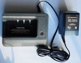 Ntn4666b Motorola Mt1000 Ht600 Mtx800 Battery Charger With Ac Adapter