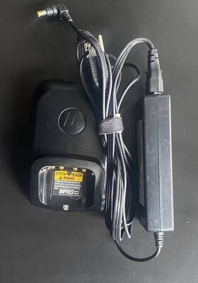 Motorola Pmpn1437a Impres Charging Base With Ac Power Supply