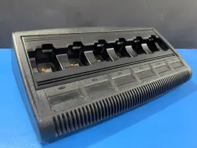Wlpn4197a Motorola Gp340 Radio Walkie Talkie Impres 6-way Multi Battery Charger