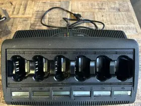 Wpln4108br Motorola Used Impres 6 Bank Rack Charger For Xts5000 Xts2500 Xts1500