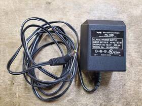 Vertex Standard 351202oo3ct Oem Nc-88b Yaesu Battery Charger 12vdc 200ma Model