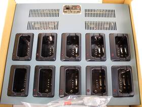 Yaesu Nc-25 10 Ham Radio Battery Multi-charger Nos