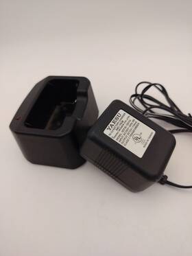 Yaesu Nv-76b Nc-76b Ni-cd Battery Charger Base Scp35-130110 13v 110ma Tested